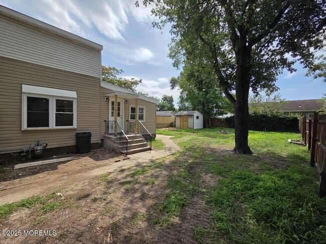 42 Linton Pl in Keansburg, NJ - Building Photo - Building Photo