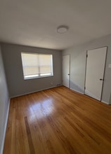 7055 Amherst Ave, Unit 7055 B Amherst in University City, MO - Foto de edificio - Building Photo