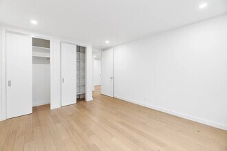 227 E 59th St in New York, NY - Foto de edificio - Building Photo