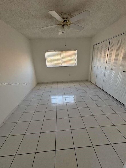 613 NE 5th St in Florida City, FL - Building Photo - Building Photo