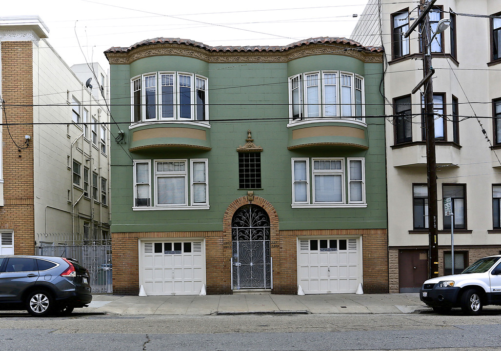 2205-2211 Taylor St in San Francisco, CA - Building Photo