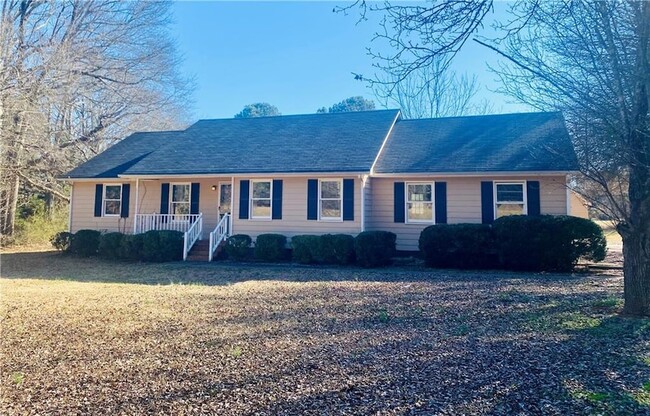 property at 827 Mountain Creek Church Rd NW