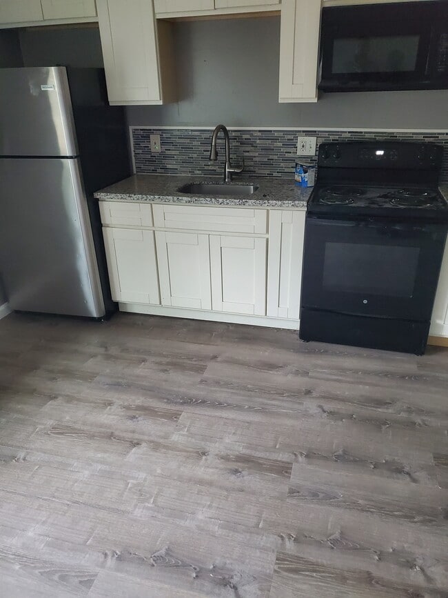 1917 Merkley Ave, Unit Merkley 4
