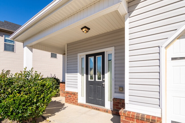 3375 Grove Landing Cir in Grovetown, GA - Building Photo - Building Photo