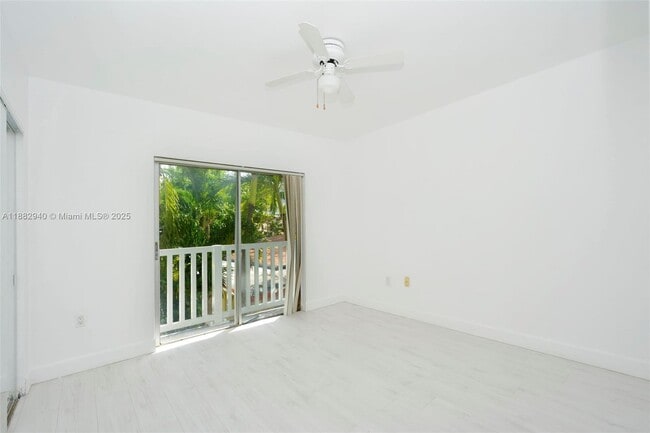 344 Meridian Ave in Miami Beach, FL - Building Photo - Building Photo