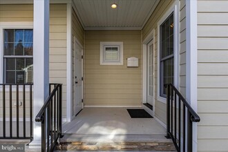 8 Harris Rd in Princeton, NJ - Building Photo - Building Photo