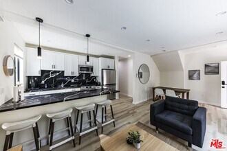 9024 Phyllis Ave in West Hollywood, CA - Building Photo - Building Photo