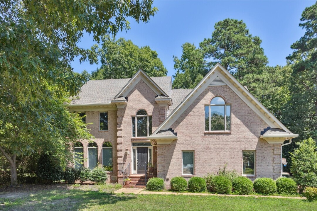 203 Water Fowl Dr in Yorktown, VA - Building Photo