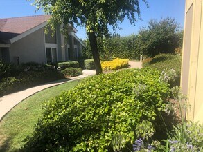 9 Goldenbush in Irvine, CA - Building Photo - Building Photo