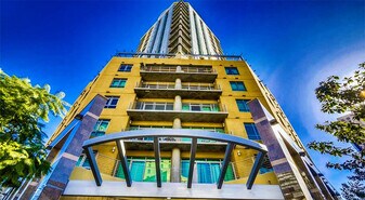 801 Ash St in San Diego, CA - Building Photo