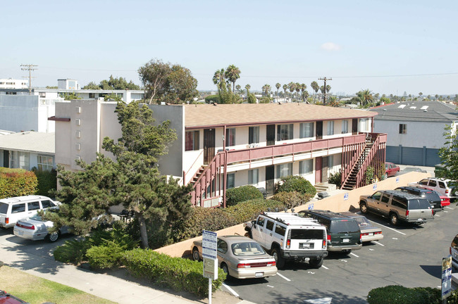 La Playa Villas in San Diego, CA - Building Photo - Building Photo