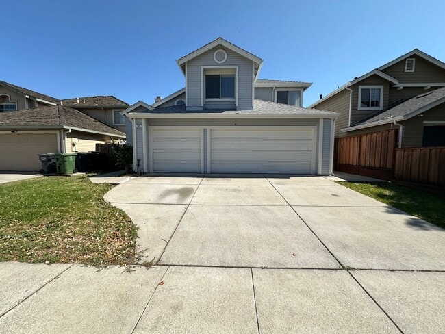 property at 840 Vallerand Rd