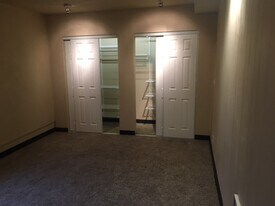6701 S Downing Circle West, Unit Lower Unit in Centennial, CO - Building Photo