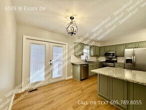 6509 W Essex Dr in Sioux Falls, SD - Building Photo - Building Photo