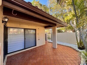 11202 SW 132nd Ct W in Miami, FL - Building Photo - Building Photo