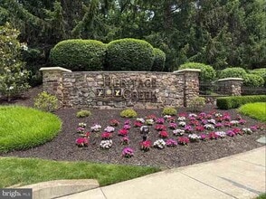 950 Nathaniel Trail in Warminster, PA - Building Photo - Building Photo