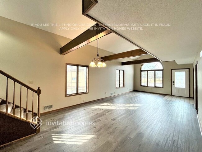 3024 Furness Ct in St. Paul, MN - Foto de edificio - Building Photo