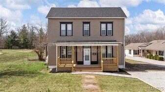 307 State Hwy 47 in Warrenton, MO - Building Photo