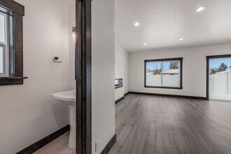 222 E Lobo Lp in Hayden, ID - Building Photo - Building Photo