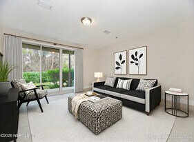4442 Rock Creek Cir in Jacksonville, FL - Building Photo