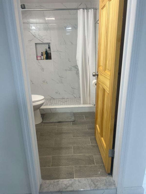 90 Quaker Path in Stony Brook, NY - Building Photo - Building Photo