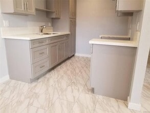 142 E Jackson St in Rialto, CA - Building Photo - Building Photo