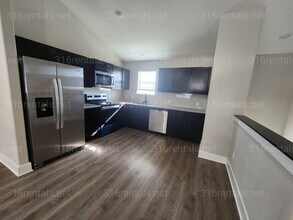 5258 N Plumthicket St in Wichita, KS - Building Photo - Building Photo