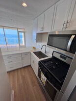 20656 Pacific Coast Hwy in Malibu, CA - Building Photo