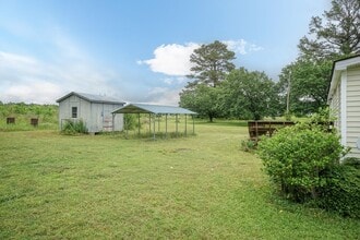 112 Brodie Privette Rd in Zebulon, NC - Building Photo - Building Photo