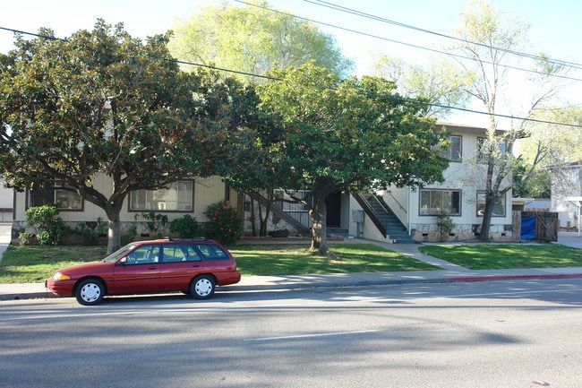 200 Hamilton Ave in Campbell, CA - Foto de edificio - Building Photo