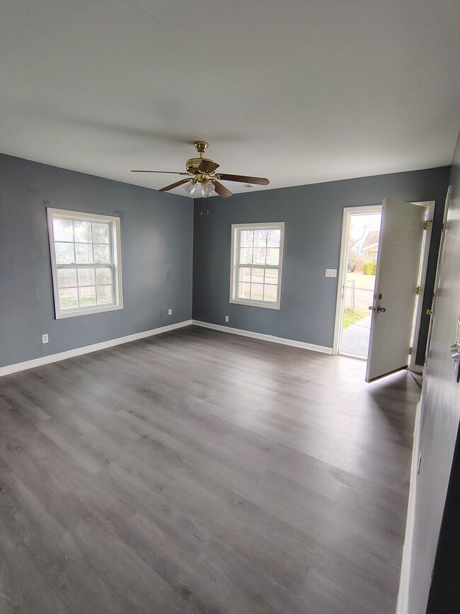 1706 23rd Ave N in Nashville, TN - Foto de edificio - Building Photo