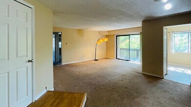 6015 Lakeside Pl in Tinley Park, IL - Building Photo - Building Photo