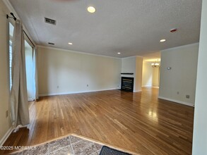 13 Ambrose Ln in Holmdel, NJ - Building Photo - Building Photo