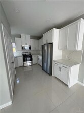 2511 N Vineyard Ave-Unit -2 in Edinburg, TX - Building Photo - Building Photo