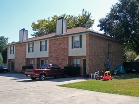 225 Shrum Ct Apartments