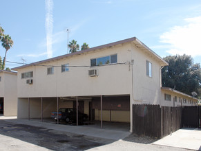 Potomac Apartments in Riverside, CA - Building Photo - Building Photo