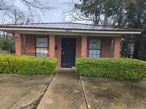 837 3rd St in Natchitoches, LA - Building Photo - Building Photo