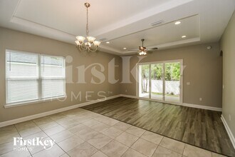 4157 Emilio Ln in Jacksonville, FL - Foto de edificio - Building Photo