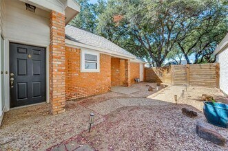 4028 Rive Ln in Addison, TX - Building Photo - Building Photo
