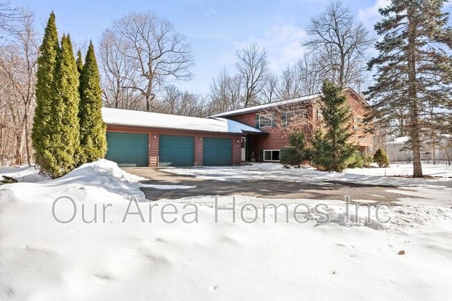 4850 McAllister Ave NE in Saint Michael, MN - Building Photo - Building Photo