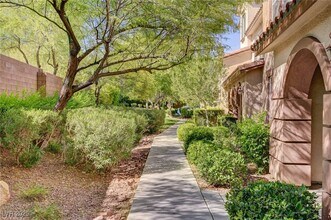11518 Belmont Lake Dr in Las Vegas, NV - Building Photo - Building Photo