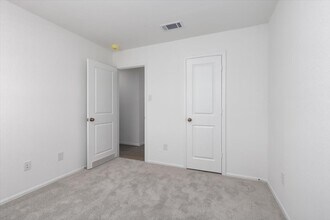 19513 Rosali Meadow Dr in Roman Forest, TX - Building Photo - Building Photo