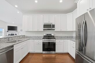 52 Logan's Run in Millbury, MA - Building Photo - Building Photo