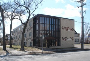 601 W 28th St in Minneapolis, MN - Building Photo