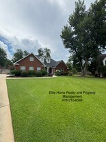 111 Weatherstone Pl in Kathleen, GA - Building Photo