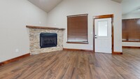 12832 Sierra Ln in Elgin, OK - Foto de edificio - Building Photo