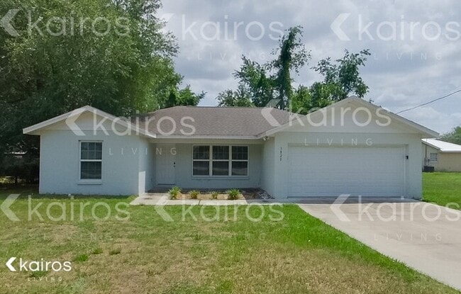 property at 3820 SE 136th Pl
