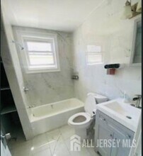 115 S 4th Ave in Highland Park, NJ - Building Photo - Building Photo