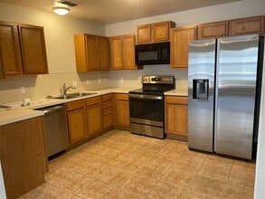 706 N Englewood Ave in Lubbock, TX - Building Photo - Building Photo