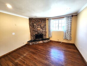 13863 Burton St in Panorama City, CA - Building Photo - Building Photo